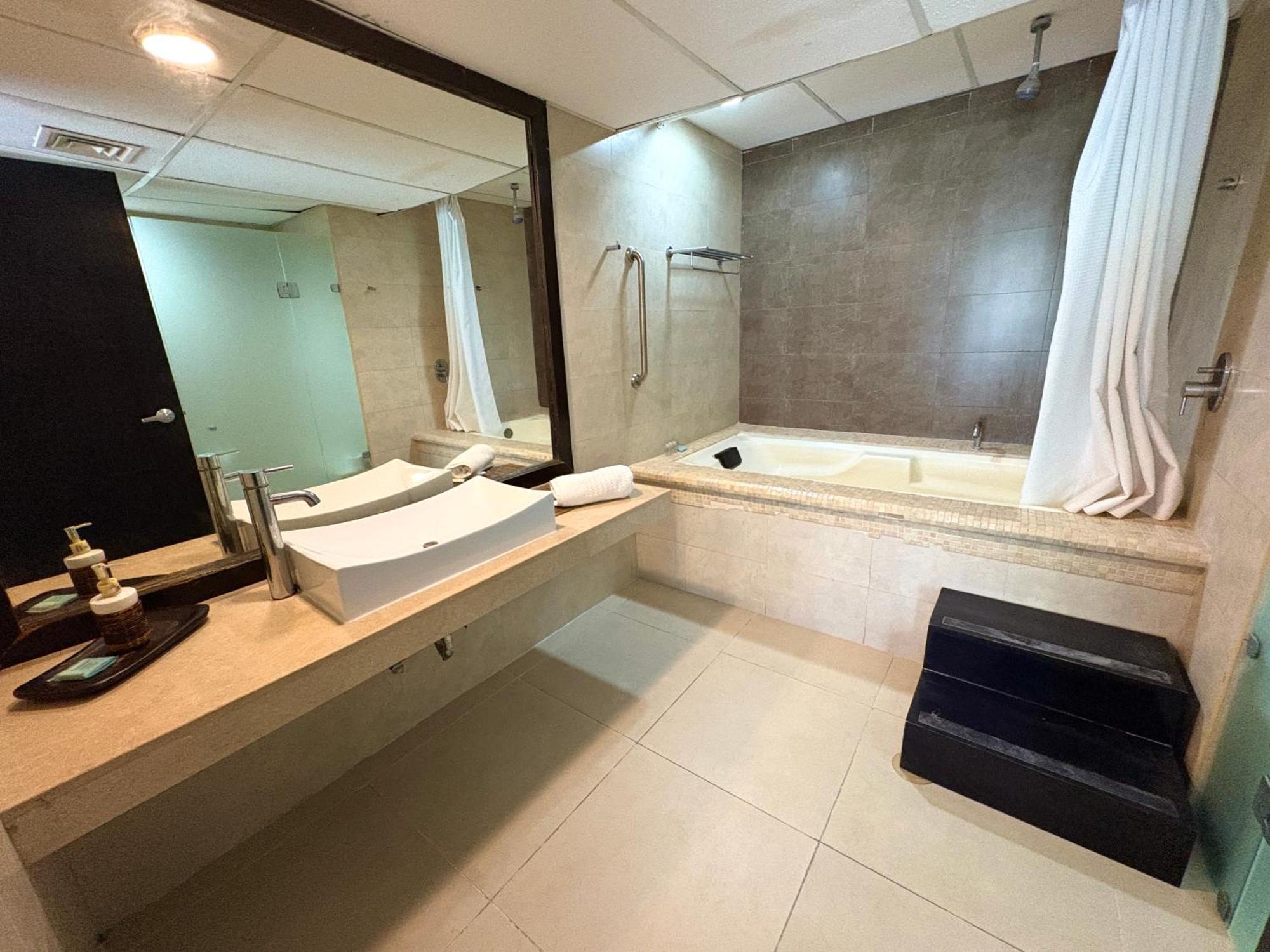 Apartamento Departamento En Aldea Thai Con Terraza, Vista Al Mar Y Alberca Privada, Para 8 Personas Playa del Carmen Exterior foto